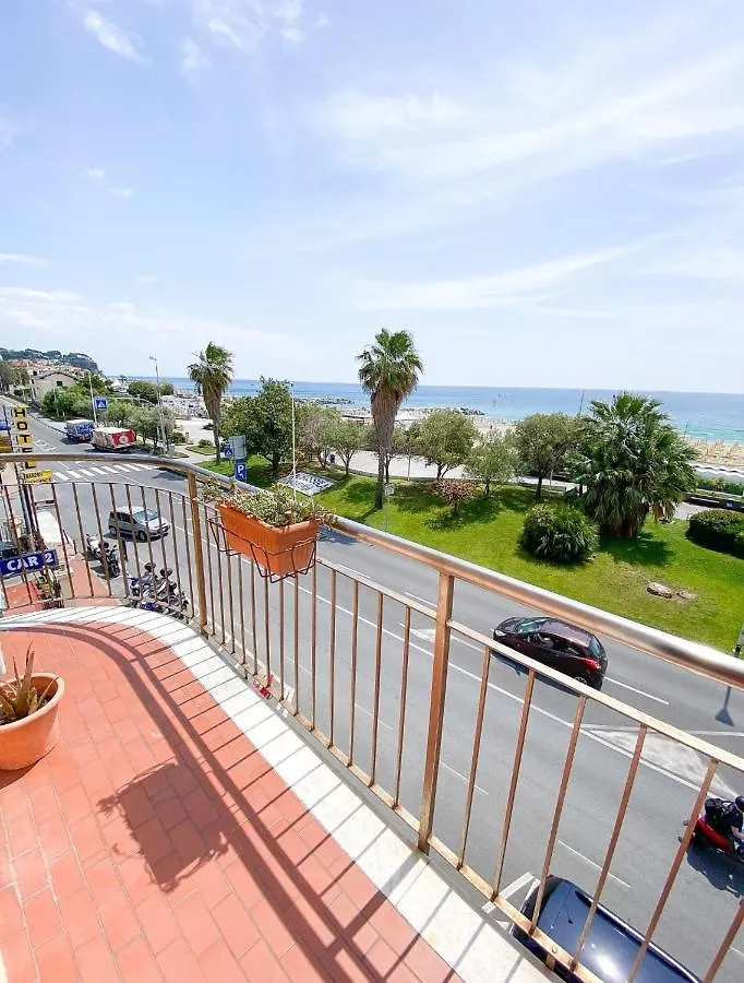 La Casetta Di Nonno Vittorio Albissola Marina Apartment